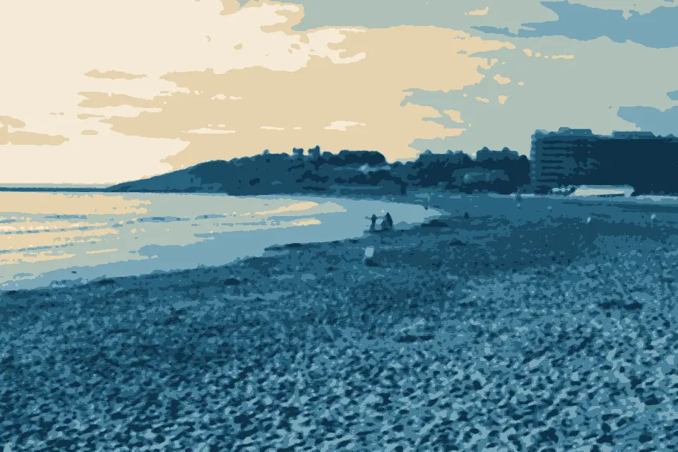 El Farallo: La Pineda beach - panoramio