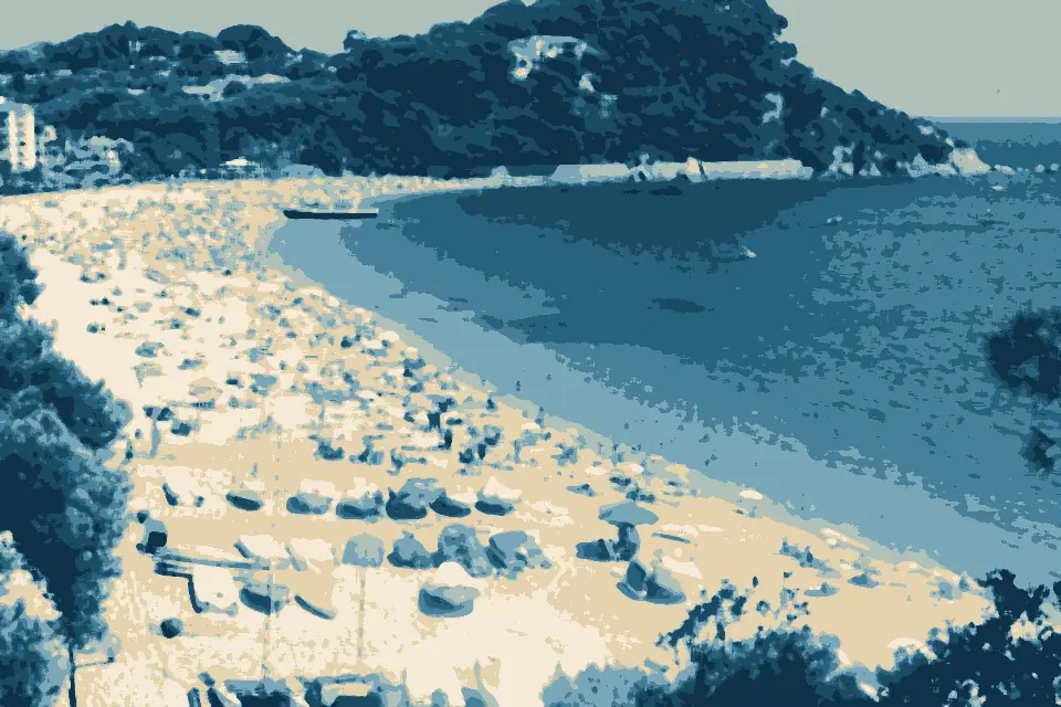 Platja de Fenals: Platya de Fanals - panoramio (1)