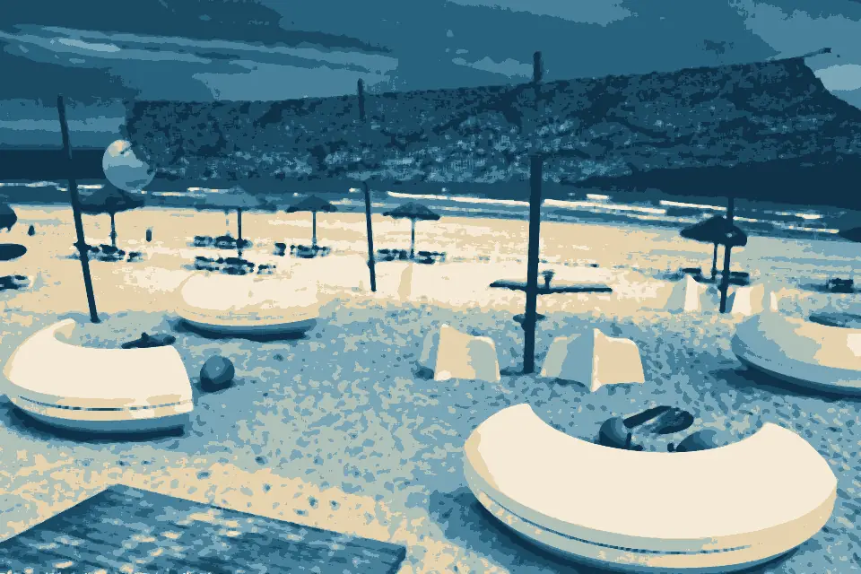 Praia da Terra Estreita: Praia de Santa Luzia ou da Terra Estreita - Portugal (16554541619)