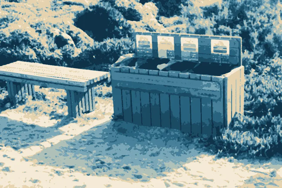 Praia de Santa Eulália: 2018-01-11 Re-cycle litter bins, Praia Santa Eulália, Portugal