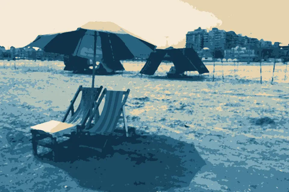 Shāţi’ al Quwwāt al Musallaḩah: Beach of Port Said by Hatem Moushir 2