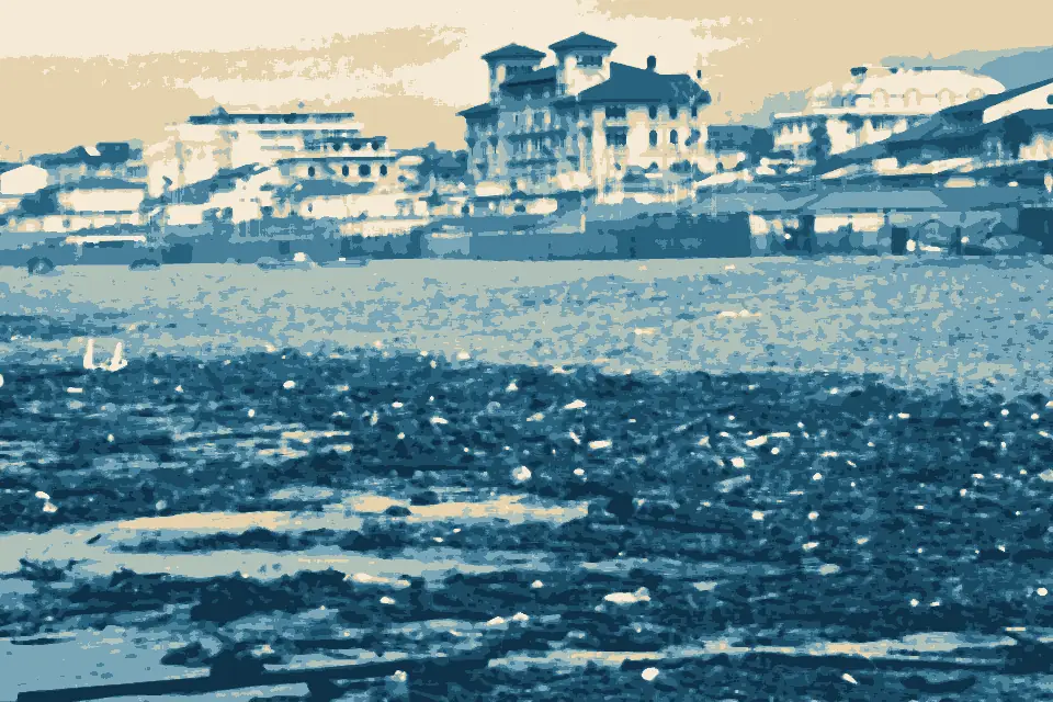 Spiaggia Viareggio: La plage de Viareggio in wintertime - panoramio (1)
