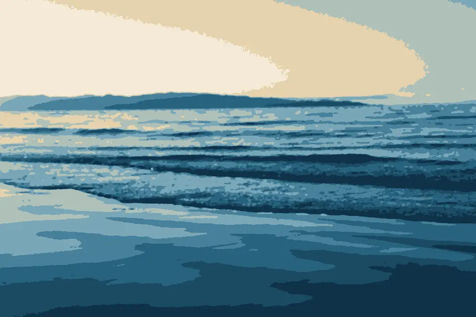 Tahunanui Beach: A soft focus (Unsplash)