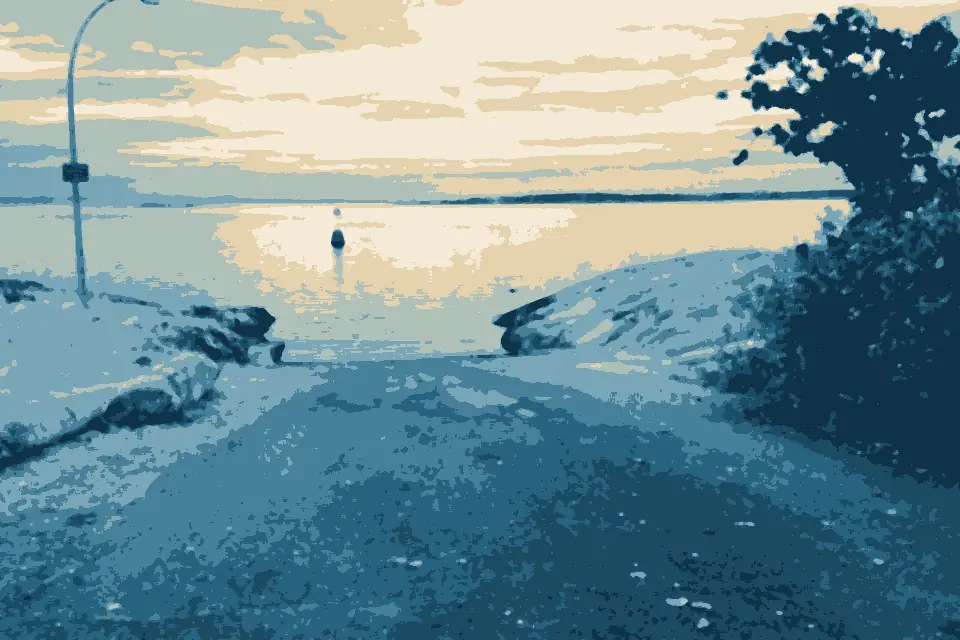 Willows Beach: Slipway